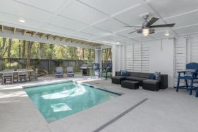 15% off 7 Night Stays Aug- Oct NEW build, Elevator, Pool, EV Charging, Entertainment area